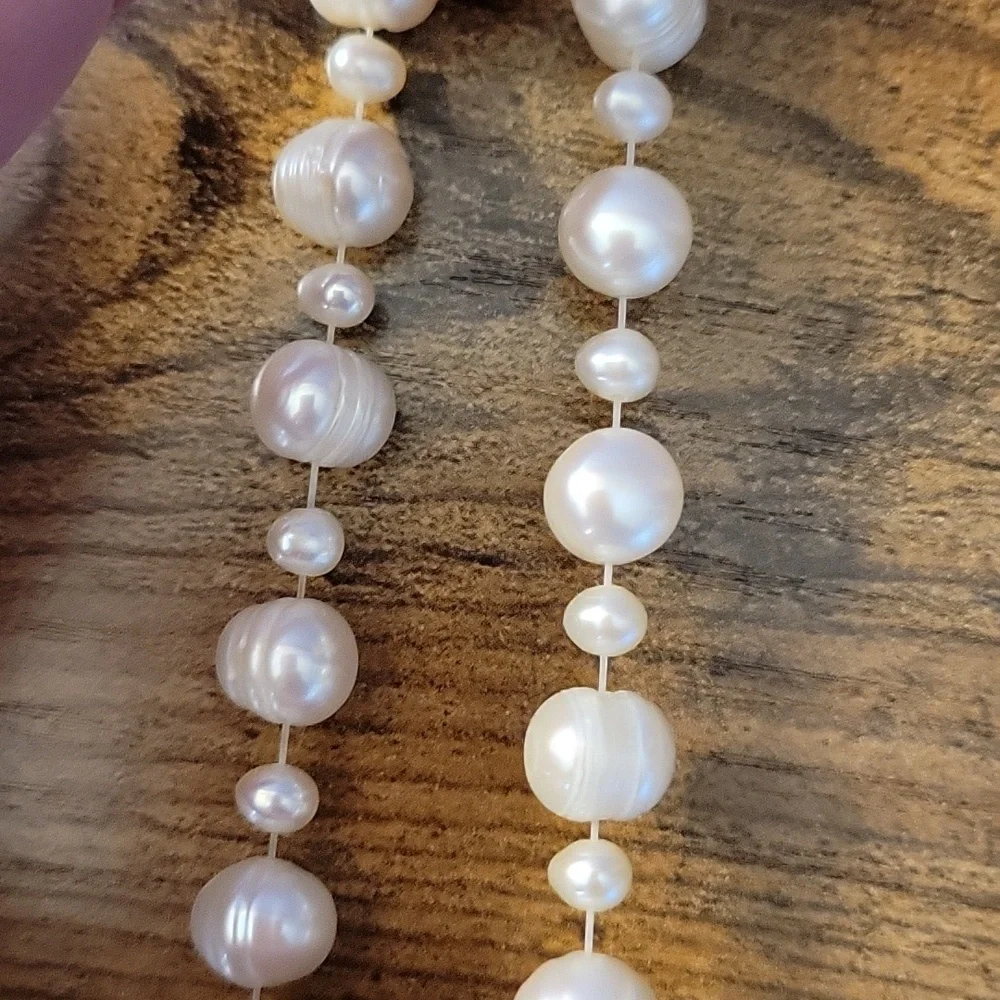 Costume Pearl Necklace and Bracelet Set